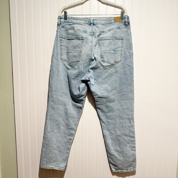 American Eagle Mom Jeans High Waisted Size 12 - Picture 4 of 6